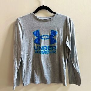Under Armour youth large long sleeve Tshirt